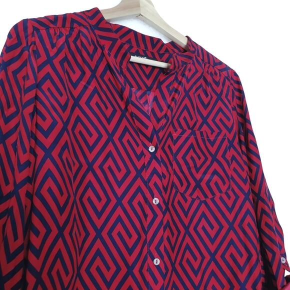 Alice & Trixie | 100% Silk Patterned Blouse - Picture 3 of 7